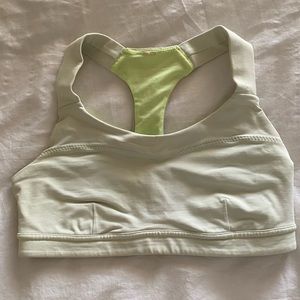 Lululemon sport bra